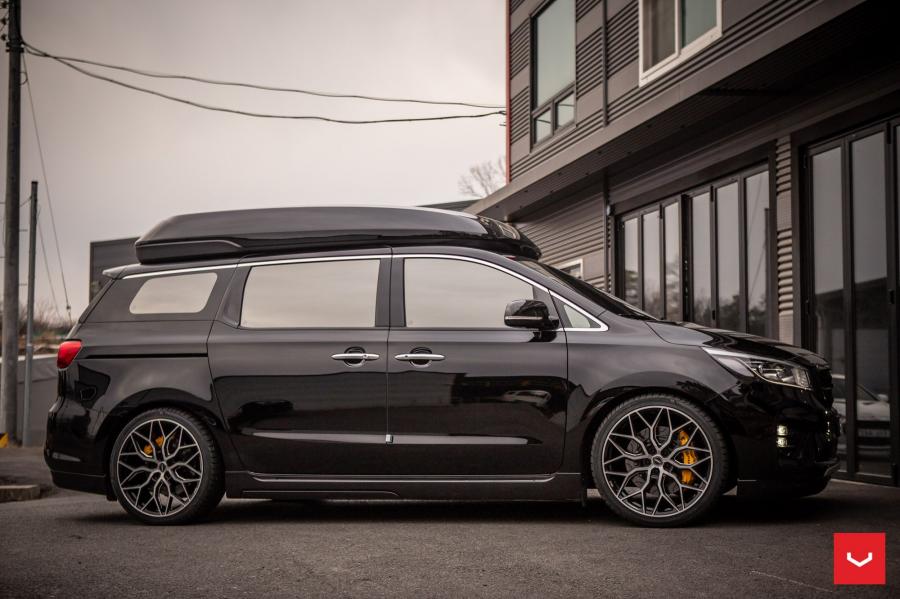  Kia Carnival on Vossen Wheels (HF-2) 2019 года  (фото 7 из 9)